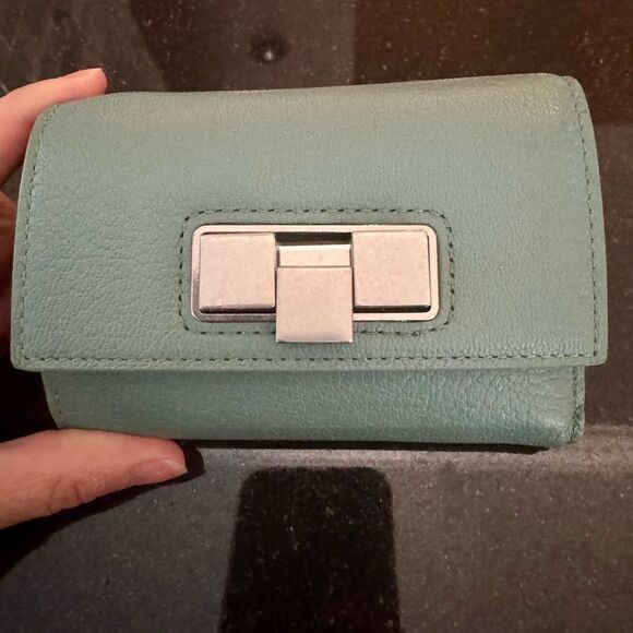 Bottega Venetta Teal Leather Wallet trifold - Picture 5 of 9